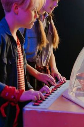 phản hồi 8Day